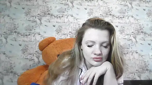 Eveline May online show from 3, 3, 2026