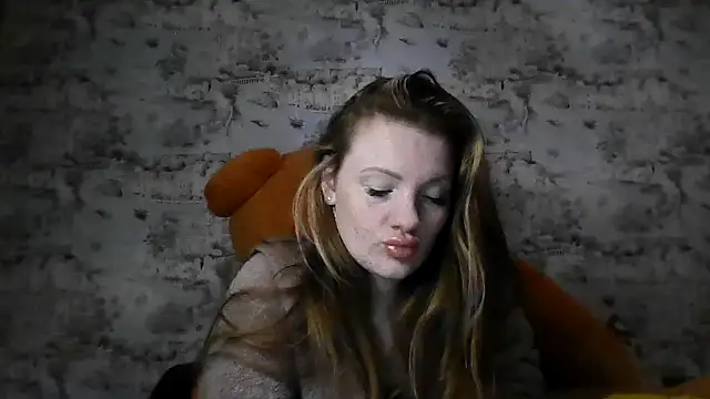 Eveline May online show from 15, 12, 2025