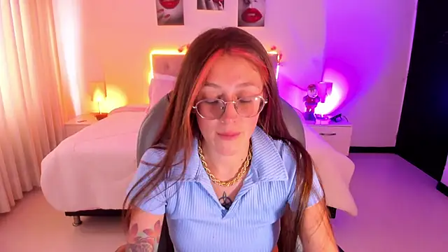 Emily Warren  online show from 4, 12, 2025