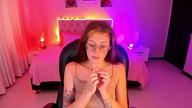 Emily Warren  online show from 13, 1, 2026