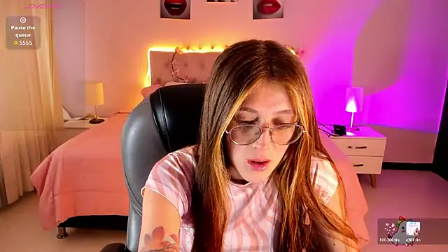 Emily Warren  online show from 16, 3, 2026