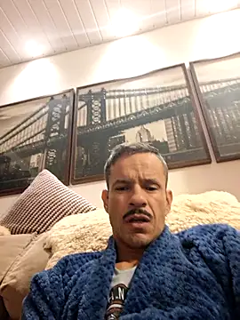 Snapshot of juniortche1313 chatting on 25, 6, 2026 juniortche1313 online show from 25, 6, 2026