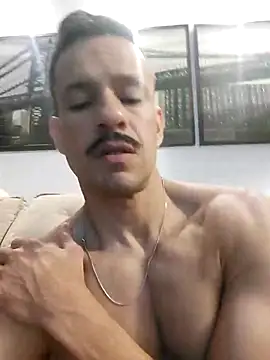 juniortche1313 online show from 5, 11, 2025