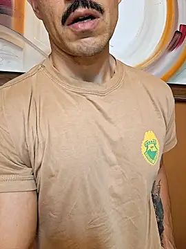 juniortche1313 online show from 23, 4, 2026