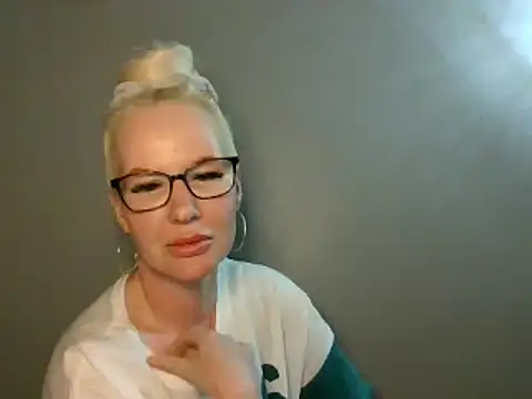 Blonde-Grace online show from 19, 9, 2025
