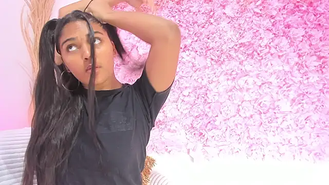 Melodymoore  online show from 9, 2, 2026