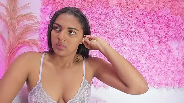 Melodymoore  online show from 12, 1, 2026