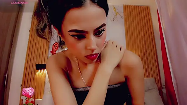 ValeriCardenas online show from 11, 10, 2025