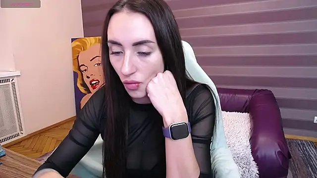 Snapshot of JenniferStone chatting on 4, 12, 2025 JenniferStone online show from 4, 12, 2025