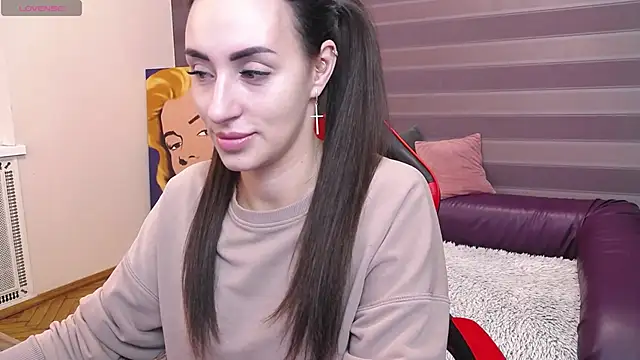 Snapshot of JenniferStone chatting on 25, 11, 2025 JenniferStone online show from 25, 11, 2025