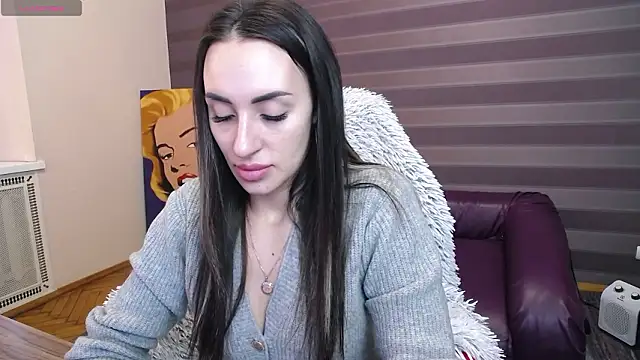 Snapshot of JenniferStone chatting on 8, 3, 2026 JenniferStone online show from 8, 3, 2026