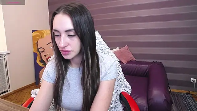 JenniferStone online show from 9, 4, 2026