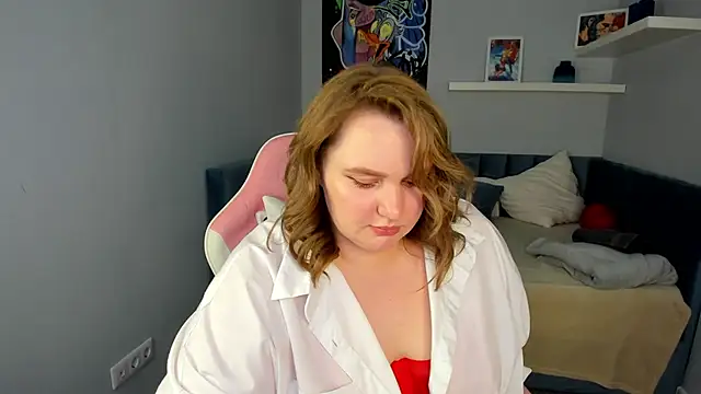 Snapshot of Amy_Hall chatting on 1, 3, 2025 Amy Hall online show from 1, 3, 2025