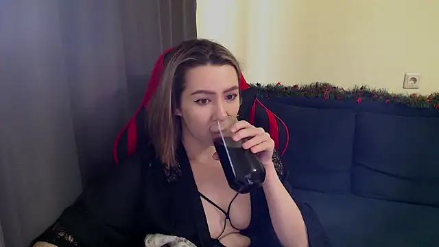 meganluss online show from 2, 12, 2025