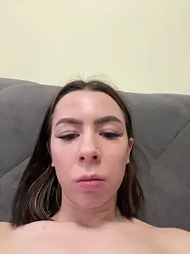 Snapshot of meganluss chatting on 18, 3, 2025 meganluss online show from 18, 3, 2025