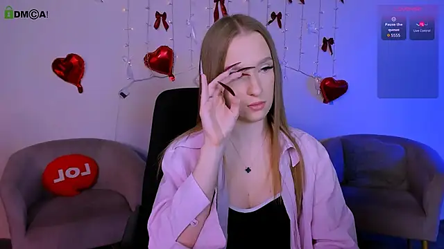 doll vey online show from 12, 4, 2026