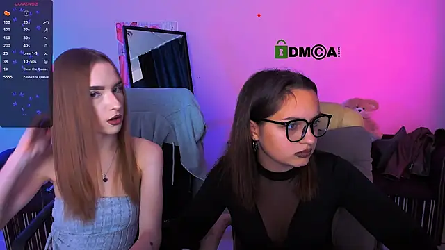 Snapshot of doll_vey chatting on 13, 10, 2025 doll vey online show from 13, 10, 2025