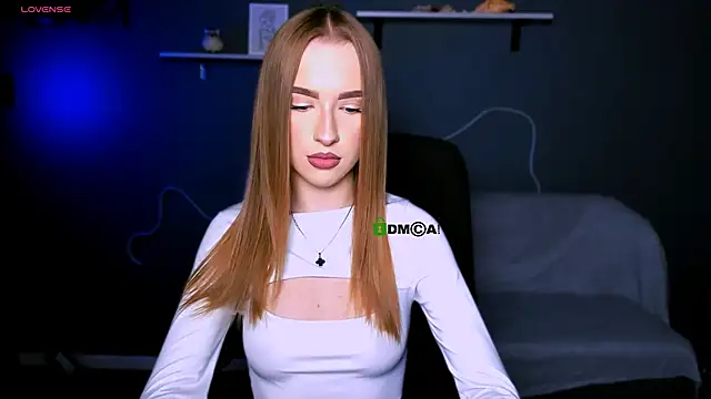 Snapshot of doll_vey chatting on 19, 10, 2025 doll vey online show from 19, 10, 2025