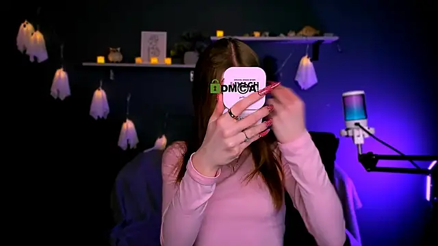 Snapshot of doll_vey chatting on 30, 10, 2025 doll vey online show from 30, 10, 2025