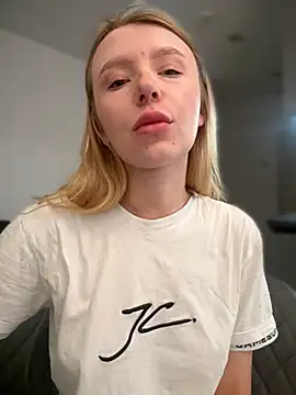 EvaBrooklyn online show from 13, 3, 2025