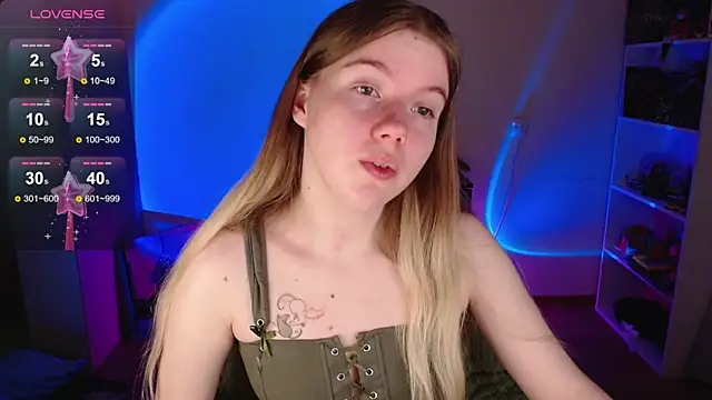 Strawberry juli online show from 2, 10, 2025