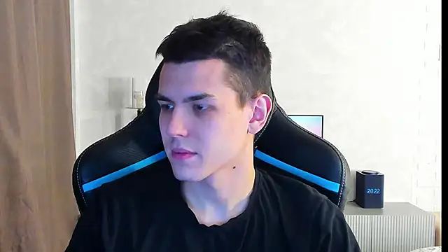 TravisRevas online show from 14, 3, 2025