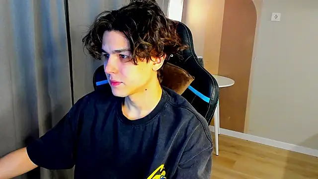 TravisRevas online show from 28, 2, 2026