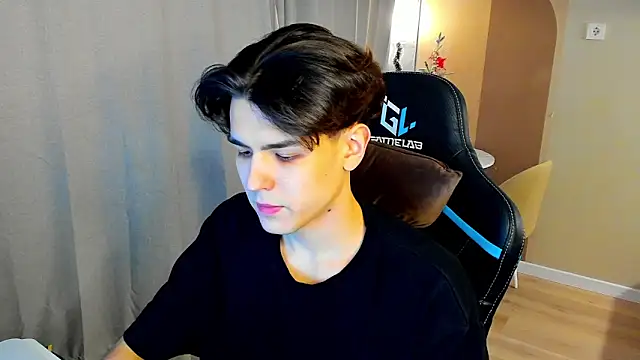 TravisRevas online show from 19, 12, 2025