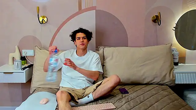 TravisRevas online show from 25, 2, 2026