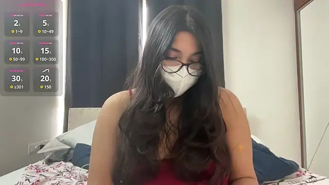 Snapshot of oviyakalra chatting on 27, 11, 2025 oviyakalra online show from 27, 11, 2025