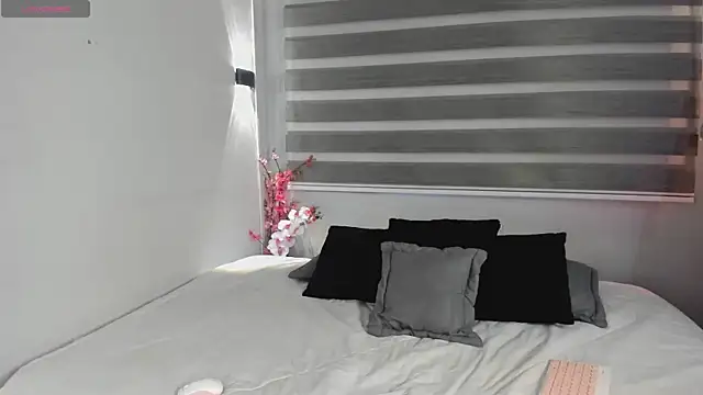 sweet obsession   online show from 22, 10, 2025