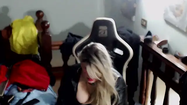 emmex671 online show from 19, 12, 2025