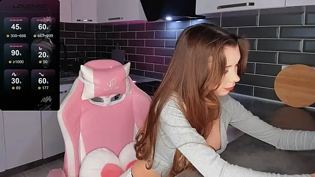 EmmaVictori1 online show from 23, 3, 2026