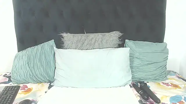 Snapshot of BootyClitQueen chatting on 26, 11, 2025 BootyClitQueen online show from 26, 11, 2025