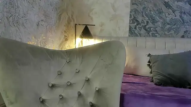 Arianaa collins online show from 13, 11, 2025