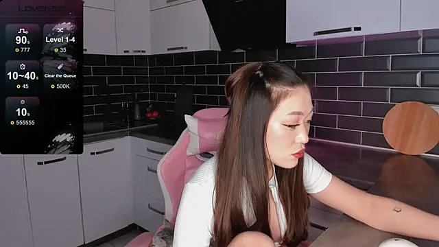 ShaiyaMinn3 online show from 3, 3, 2026