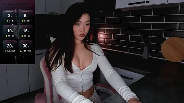 Snapshot of ShaiyaMinn3 chatting on 30, 11, 2025 ShaiyaMinn3 online show from 30, 11, 2025