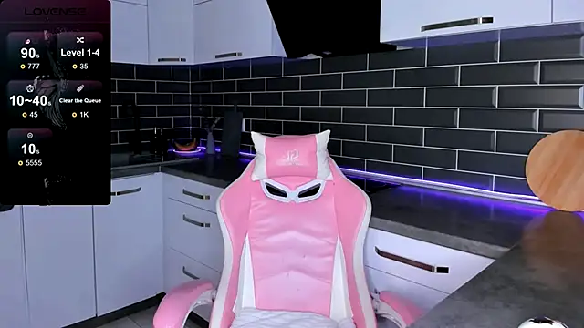 Snapshot of ShaiyaMinn3 chatting on 19, 10, 2025 ShaiyaMinn3 online show from 19, 10, 2025