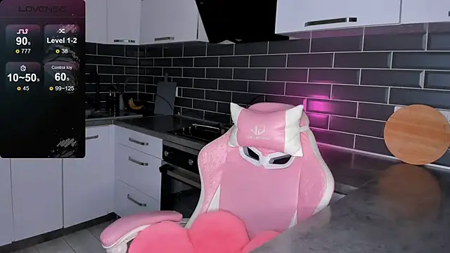 ShaiyaMinn3 online show from 18, 4, 2026