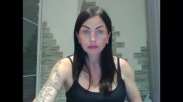 MystaLuuna online show from 25, 9, 2025