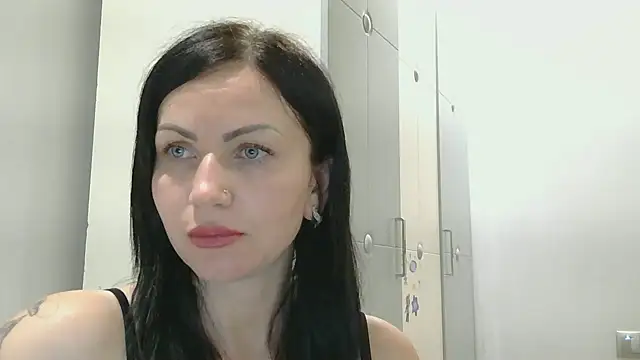 MystaLuuna online show from 7, 3, 2025