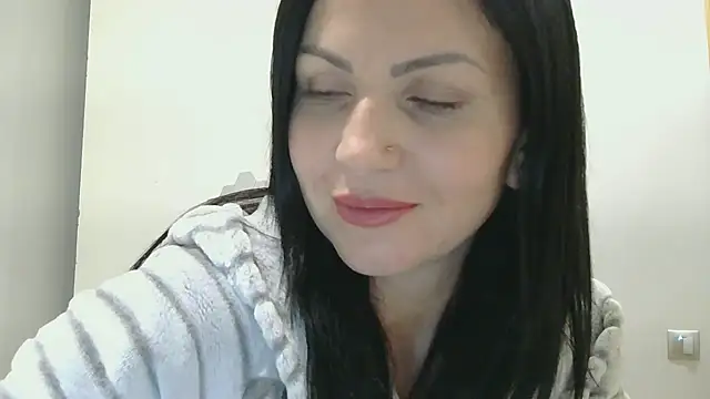 MystaLuuna online show from 14, 3, 2025