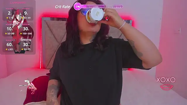 Snapshot of Curvybaddie99 chatting on 7, 3, 2025 Curvybaddie99 online show from 7, 3, 2025