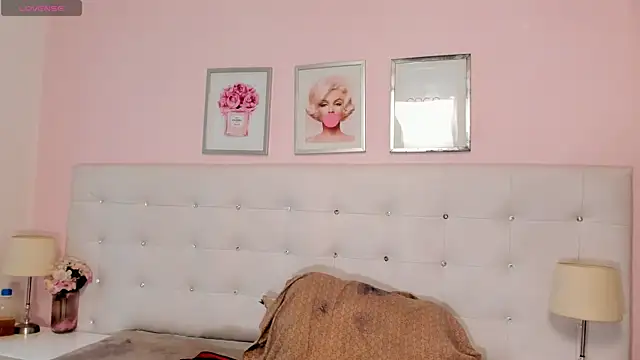 RitaGibsonn online show from 17, 4, 2026