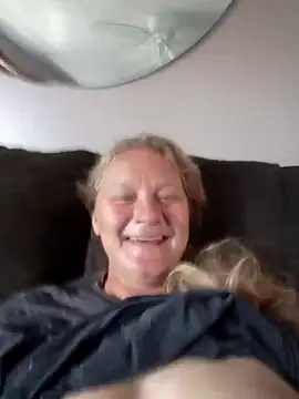 wetnwildforyou online show from 8, 11, 2025