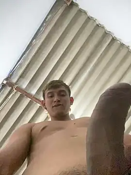 Babyalienqm online show from 16, 1, 2026