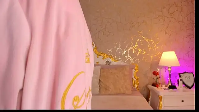 ScarlettWallace online show from 3, 2, 2026