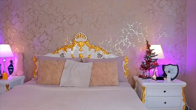 ScarlettWallace online show from 22, 12, 2025