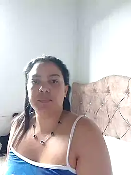 Snapshot of astrii_33 chatting on 5, 10, 2025 astrii 33 online show from 5, 10, 2025