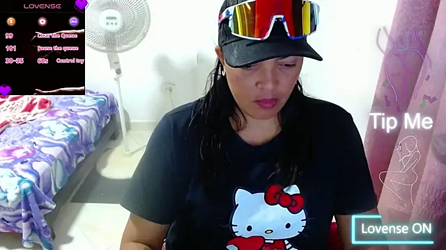 Snapshot of astrii_33 chatting on 6, 3, 2025 astrii 33 online show from 6, 3, 2025